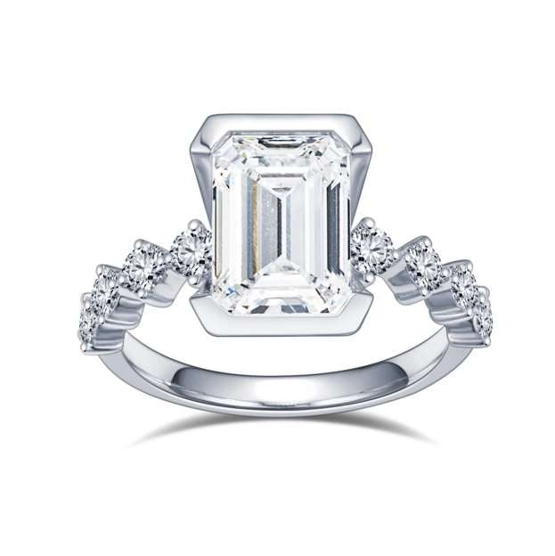 The 2.92ct Lab Diamond Ring
