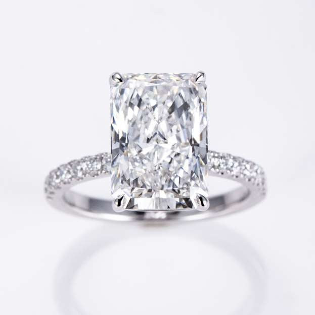 The 3.1ct Lab Diamond Ring